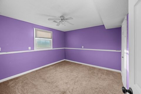 Tiny photo for 1500 9th Street NW, Clinton, IA 52732 (MLS # 12608478)