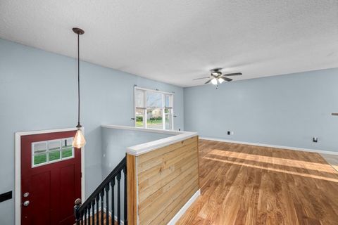 Tiny photo for 1500 9th Street NW, Clinton, IA 52732 (MLS # 12608478)