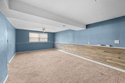 Tiny photo for 1500 9th Street NW, Clinton, IA 52732 (MLS # 12608478)