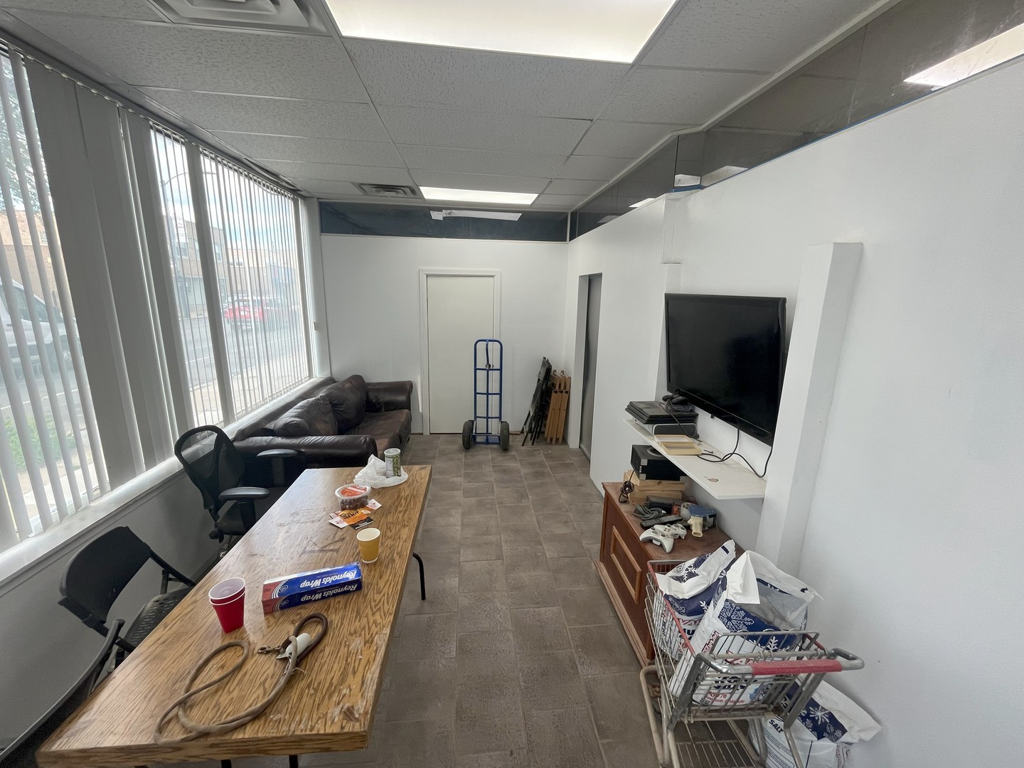 5245 W Diversey Avenue