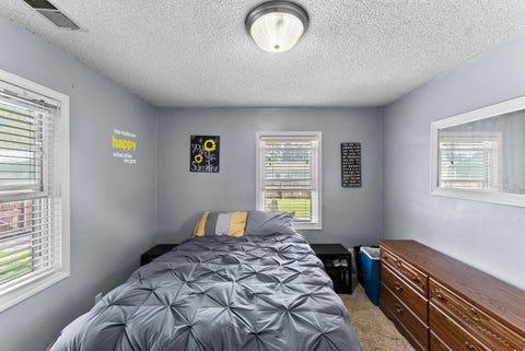 Tiny photo for 2714 W 70th Street, Davenport, IA 52806 (MLS # 12685617)
