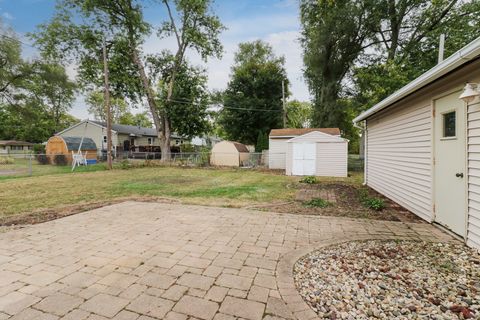 Tiny photo for 104 Magnolia Drive, Bloomington, IL 61701 (MLS # 12484156)