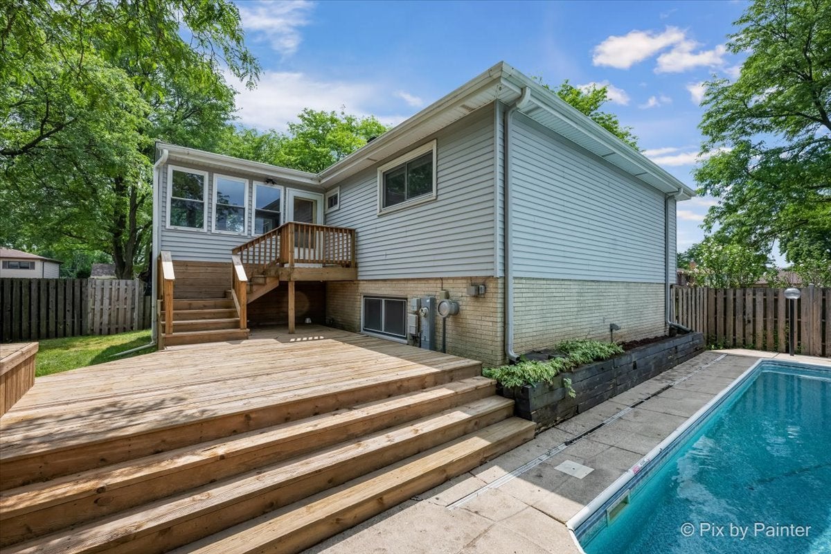 555 Figard Lane