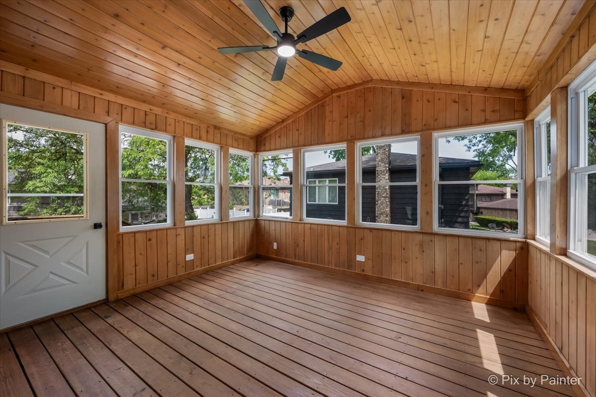 555 Figard Lane