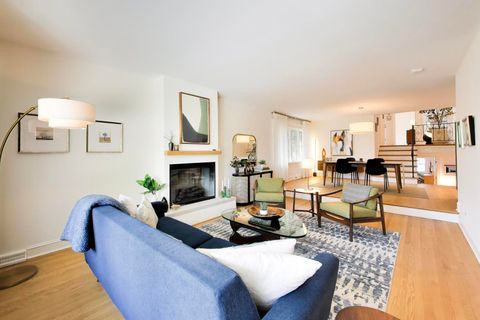 Tiny photo for 635 N Euclid Avenue, Oak Park, IL 60302 (MLS # 12555855)