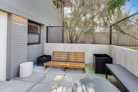 Tiny photo for 635 N Euclid Avenue, Oak Park, IL 60302 (MLS # 12555855)