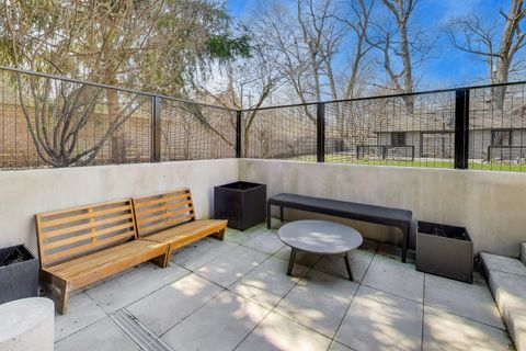 Tiny photo for 635 N Euclid Avenue, Oak Park, IL 60302 (MLS # 12555855)