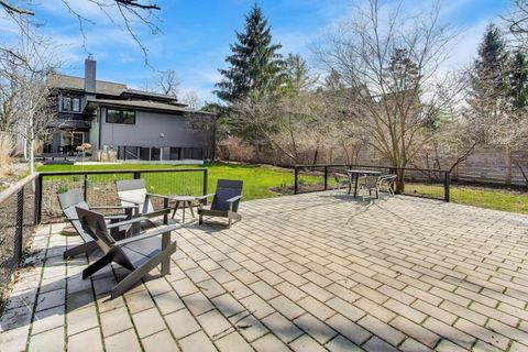 Tiny photo for 635 N Euclid Avenue, Oak Park, IL 60302 (MLS # 12555855)