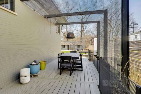 Tiny photo for 635 N Euclid Avenue, Oak Park, IL 60302 (MLS # 12555855)