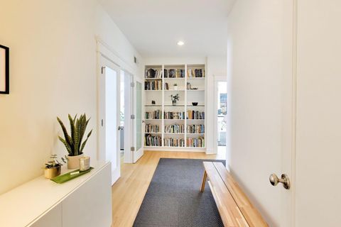 Tiny photo for 635 N Euclid Avenue, Oak Park, IL 60302 (MLS # 12555855)