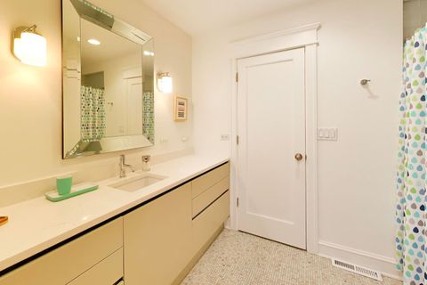 Tiny photo for 635 N Euclid Avenue, Oak Park, IL 60302 (MLS # 12555855)