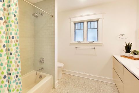 Tiny photo for 635 N Euclid Avenue, Oak Park, IL 60302 (MLS # 12555855)