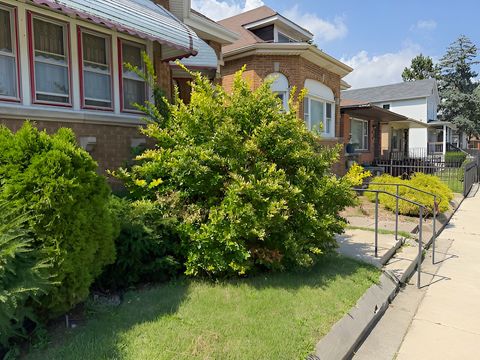 Tiny photo for 9636 S Bishop Street, Chicago, IL 60643 (MLS # 12468919)