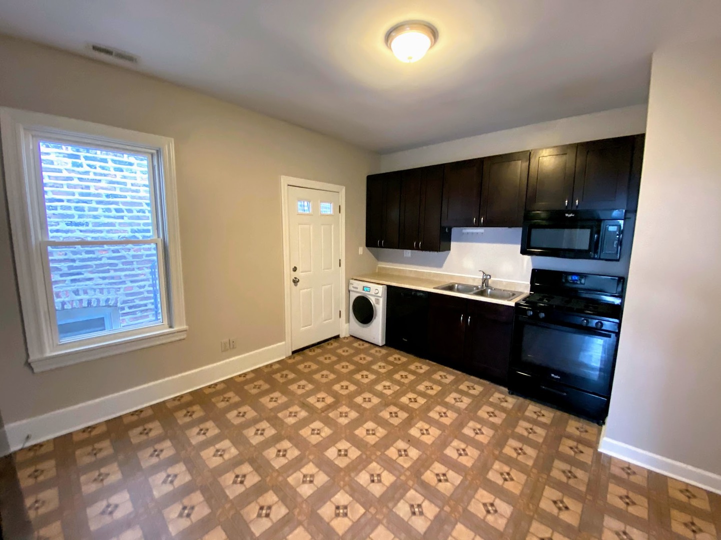 1751 W CULLERTON Street 2F