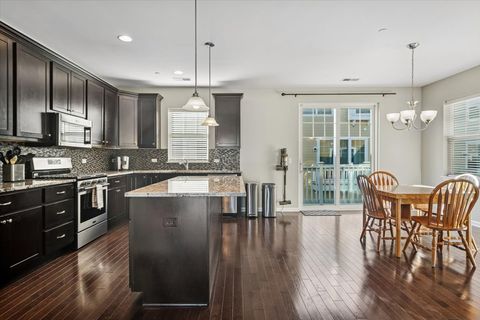 Tiny photo for 80 Lakeview Place #A, Lake Zurich, IL 60047 (MLS # 12550683)