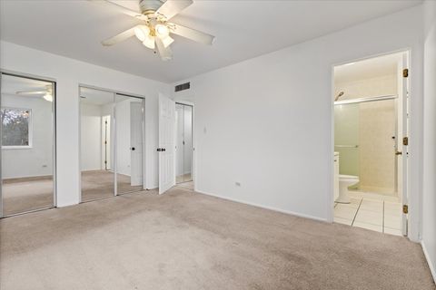 Tiny photo for 930 Beau Drive #312, Des Plaines, IL 60016 (MLS # 12576025)