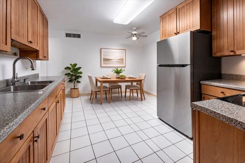 Tiny photo for 930 Beau Drive #312, Des Plaines, IL 60016 (MLS # 12576025)