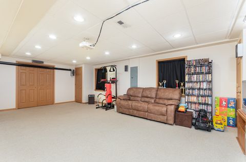 Tiny photo for 264 Valley View Drive, St. Charles, IL 60175 (MLS # 12475020)