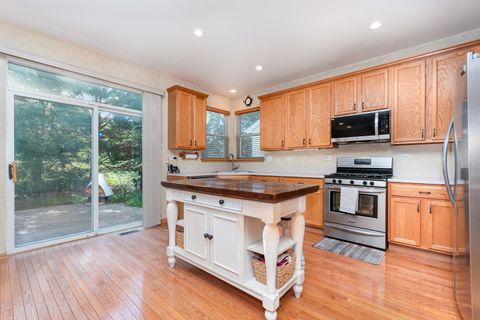Tiny photo for 264 Valley View Drive, St. Charles, IL 60175 (MLS # 12475020)