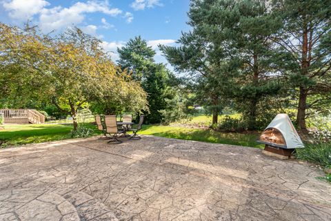 Tiny photo for 264 Valley View Drive, St. Charles, IL 60175 (MLS # 12475020)