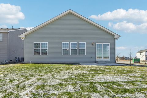 Tiny photo for 300 N Aspen Drive, Cortland, IL 60112 (MLS # 12440414)