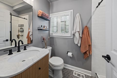 Tiny photo for 2708 N Wilton Avenue, Chicago, IL 60614 (MLS # 12673752)