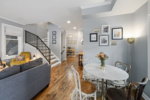 Tiny photo for 2708 N Wilton Avenue, Chicago, IL 60614 (MLS # 12673752)