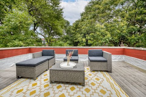 Tiny photo for 2708 N Wilton Avenue, Chicago, IL 60614 (MLS # 12673752)