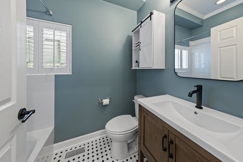 Tiny photo for 2708 N Wilton Avenue, Chicago, IL 60614 (MLS # 12673752)