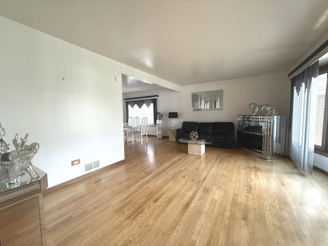 Tiny photo for 3044 Halifax Avenue, Westchester, IL 60154 (MLS # 12622902)