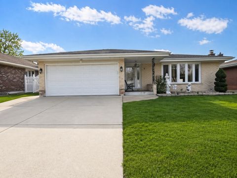 Tiny photo for 3044 Halifax Avenue, Westchester, IL 60154 (MLS # 12622902)