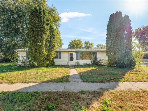 Photo of 7603 Cadet Road, Machesney Park, IL 61115 (MLS # 12767180)