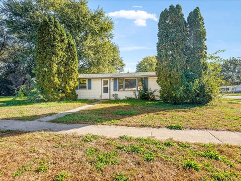 Tiny photo for 7603 Cadet Road, Machesney Park, IL 61115 (MLS # 12767180)
