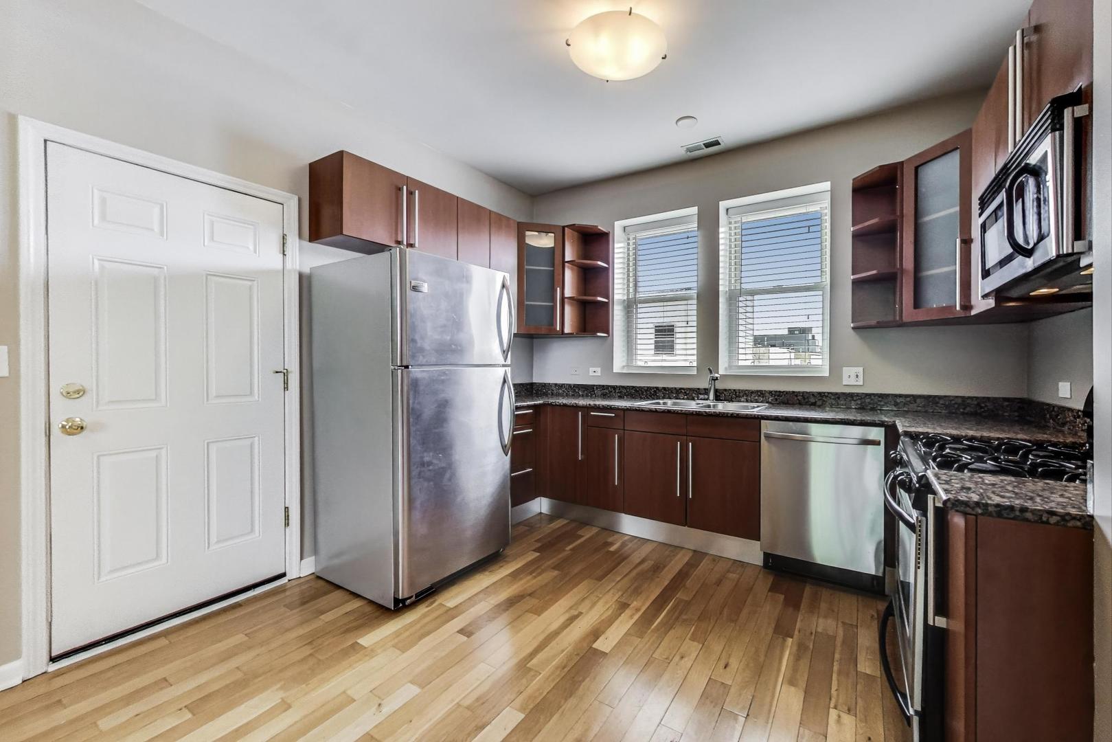 3109 W Argyle Street 3