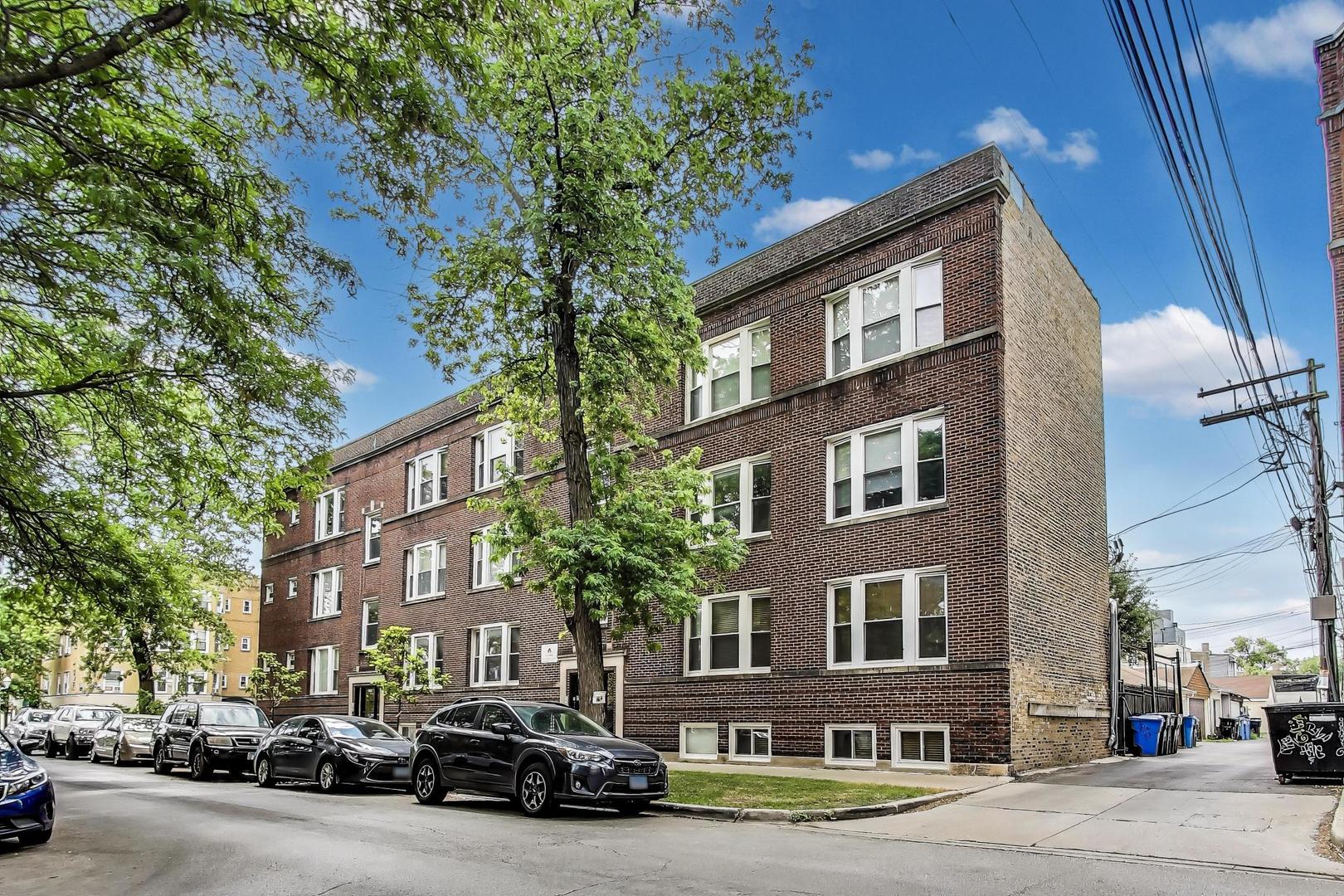 3109 W Argyle Street 3