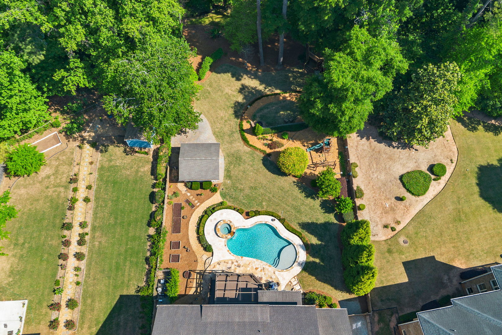 2736 Pangborn Road