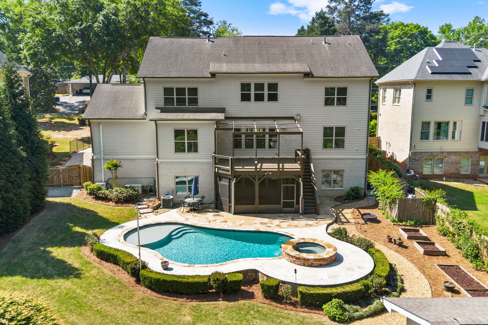2736 Pangborn Road