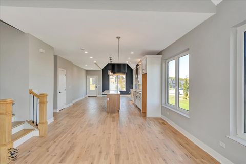 Tiny photo for 16441 Kayla Drive, Lemont, IL 60439 (MLS # 12622985)