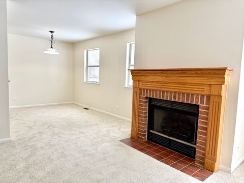 Tiny photo for 2400 Mallow Court #Z1, Schaumburg, IL 60194 (MLS # 12552330)