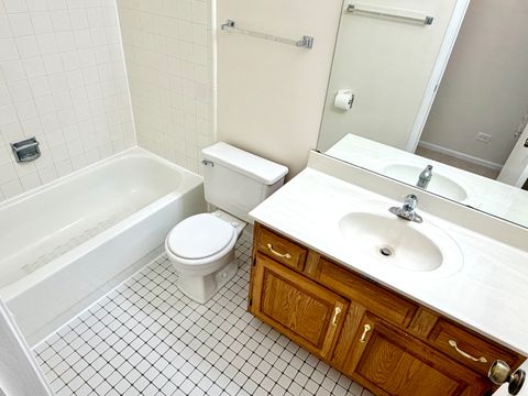 Tiny photo for 2400 Mallow Court #Z1, Schaumburg, IL 60194 (MLS # 12552330)