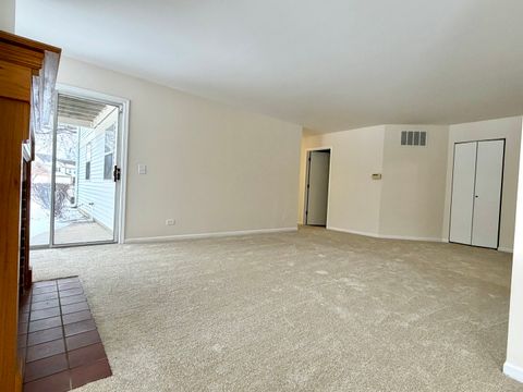 Tiny photo for 2400 Mallow Court #Z1, Schaumburg, IL 60194 (MLS # 12552330)