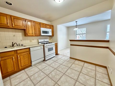 Tiny photo for 2400 Mallow Court #Z1, Schaumburg, IL 60194 (MLS # 12552330)