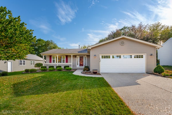 4819 W GLENBROOK TRL, MCHENRY, IL 60050 - Image ddbd1cccfd940d4b765017abc2bc8953/4161882533