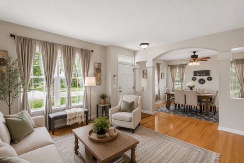 Tiny photo for 1013 Club Lake Drive, Antioch, IL 60002 (MLS # 12649186)