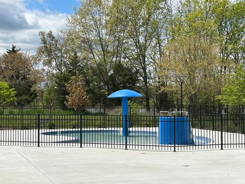 Tiny photo for 1013 Club Lake Drive, Antioch, IL 60002 (MLS # 12649186)