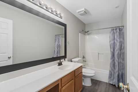Tiny photo for 1013 Club Lake Drive, Antioch, IL 60002 (MLS # 12649186)