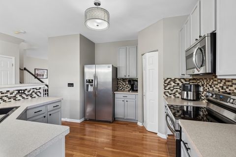 Tiny photo for 1013 Club Lake Drive, Antioch, IL 60002 (MLS # 12649186)