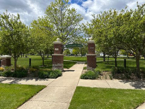 Tiny photo for 1013 Club Lake Drive, Antioch, IL 60002 (MLS # 12649186)