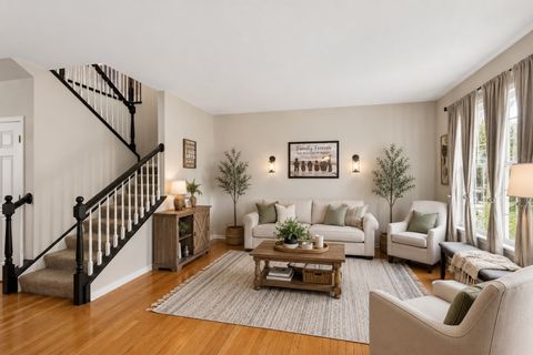 Tiny photo for 1013 Club Lake Drive, Antioch, IL 60002 (MLS # 12649186)