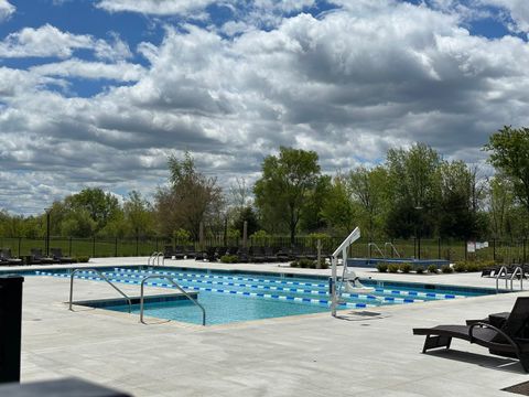 Tiny photo for 1013 Club Lake Drive, Antioch, IL 60002 (MLS # 12649186)